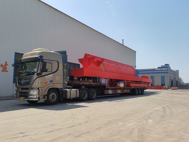 電動葫蘆門式起重機 MHxh16t—32m 制作完成，發往新疆交付客戶使用。